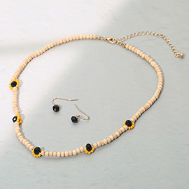 Faceted Floral Accent Wooden Beaded Necklace