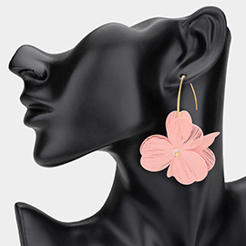 Metal Cut Out Flower Dangle Earrings