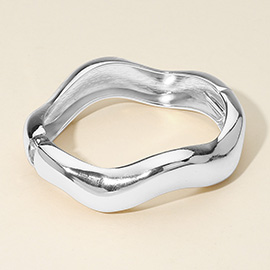 Wavy Metal Hinged Bangle Bracelet