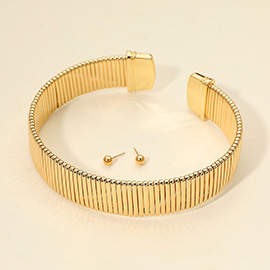 Wide Metal Ribbed Choker Necklace