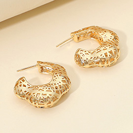 Metal Cutout Floral Shape Chunky Hoop Earrings